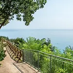 Village Internazionale *