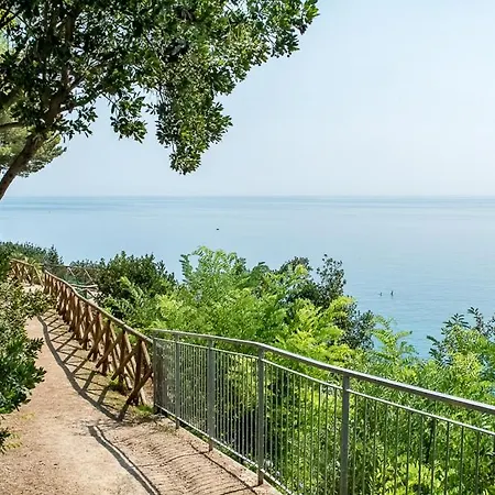 Village Internazionale *