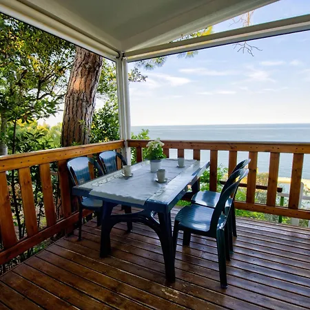 Village Internazionale * سيرولو